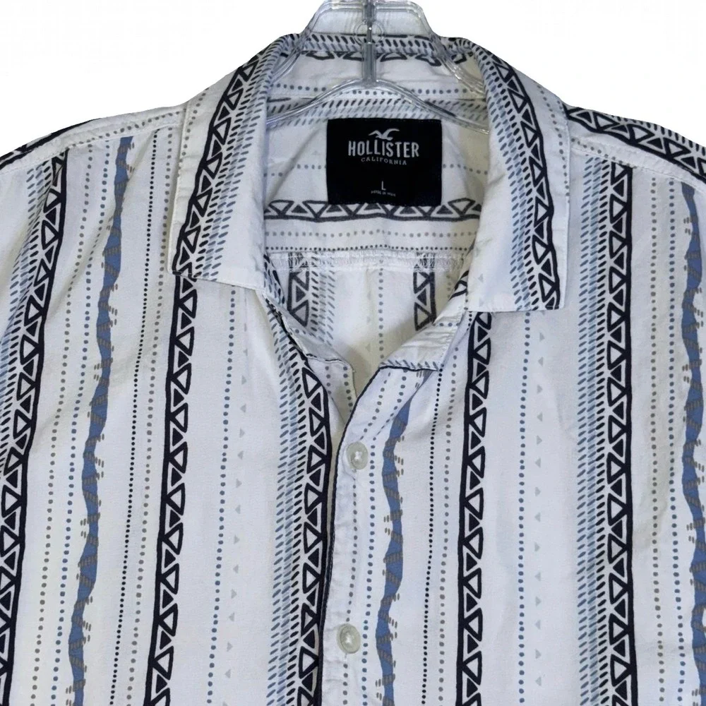 Hollister‎ Mens Short Sleeve Button Down Shirt White Blue Tribal Stripe Large